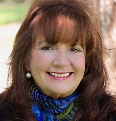 Dee Wall Profile Picture